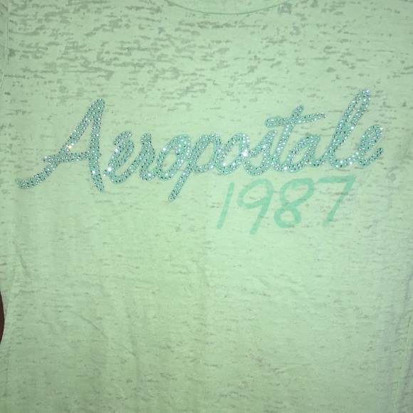 🌺Worn Once Aeropostale T-Shirt🌺 - Picture 2 of 4